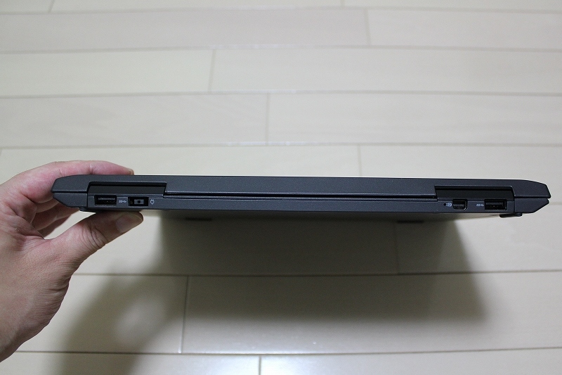 ThinkPad Helixとキーボードドック合体時 背面