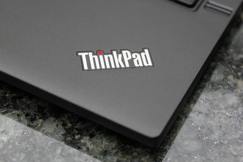 ThinkPad X240s ロゴ