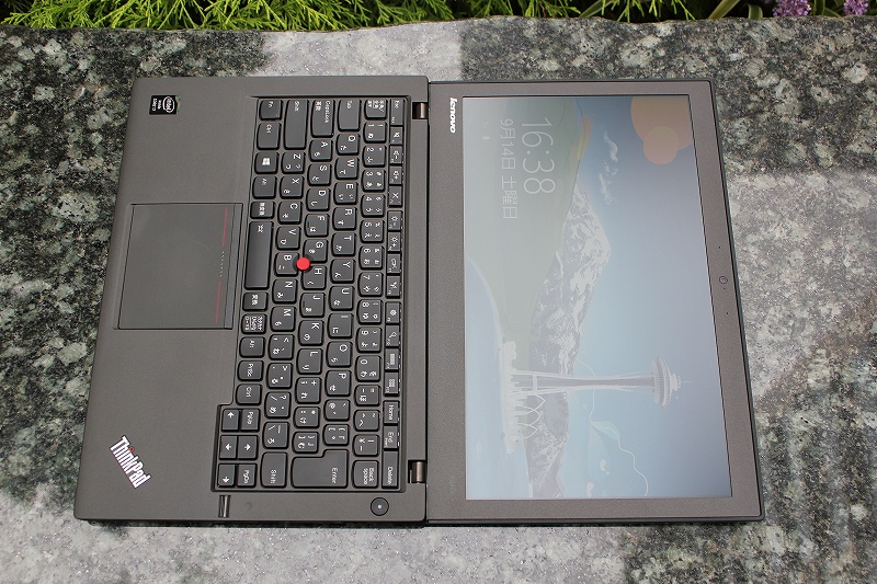 ThinkPad X240sの180度 水平展開