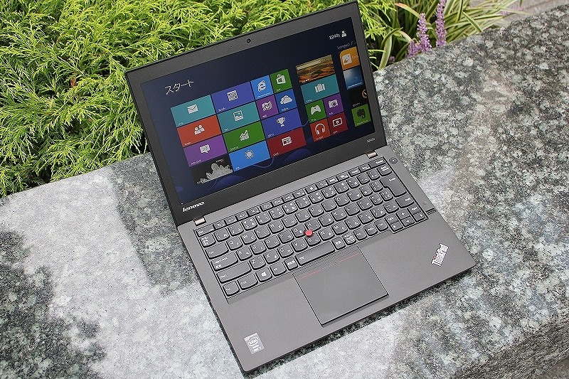 ThinkPad X240s 広い視野角