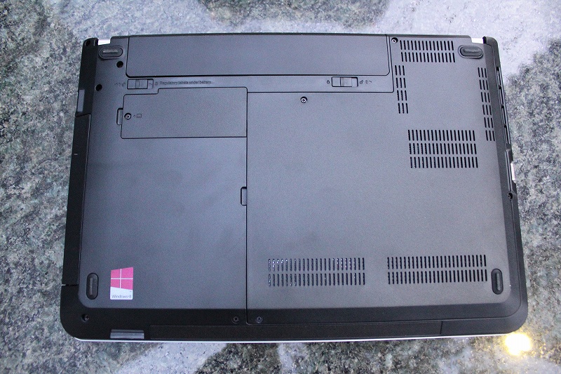 ThinkPad E440 底面