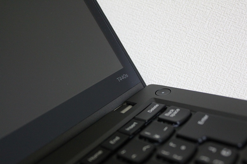 ThinkPad T440s 狭縁かつフラットな液晶画面を搭載