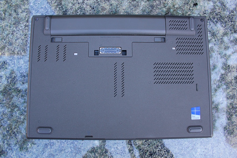 ThinkPad T440p 底面