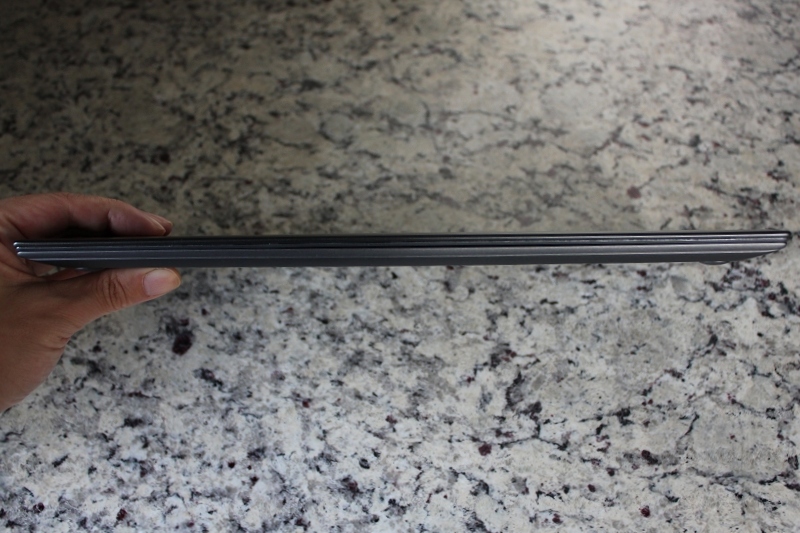 薄さが◎なThinkPad X1 Carbon