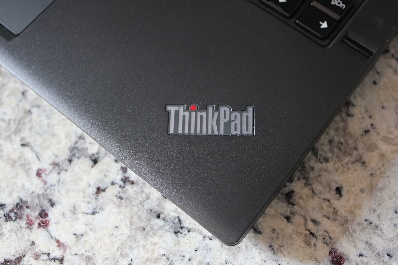 ThinkPad X260 ThinkPadロゴ