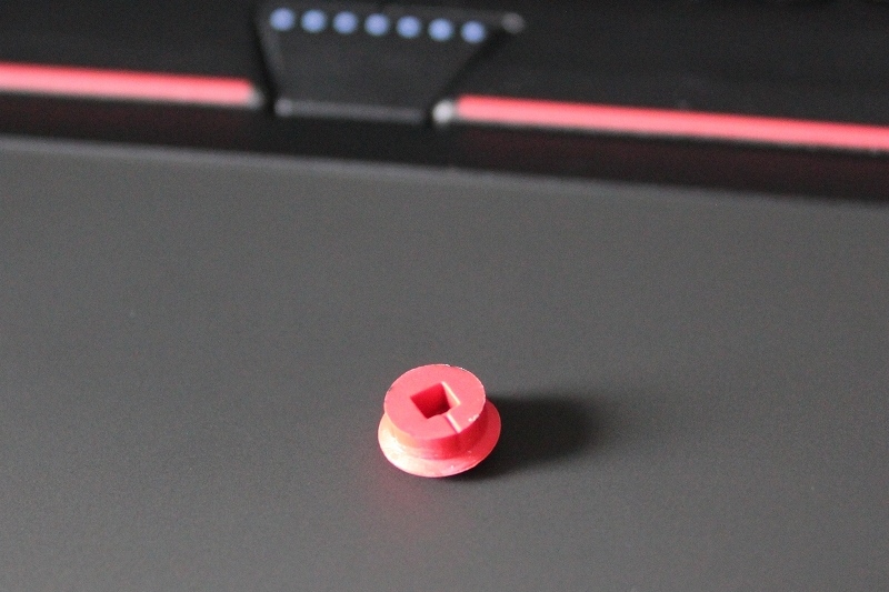 ThinkPad スーパーロープロファイル トラックポイントキャップ