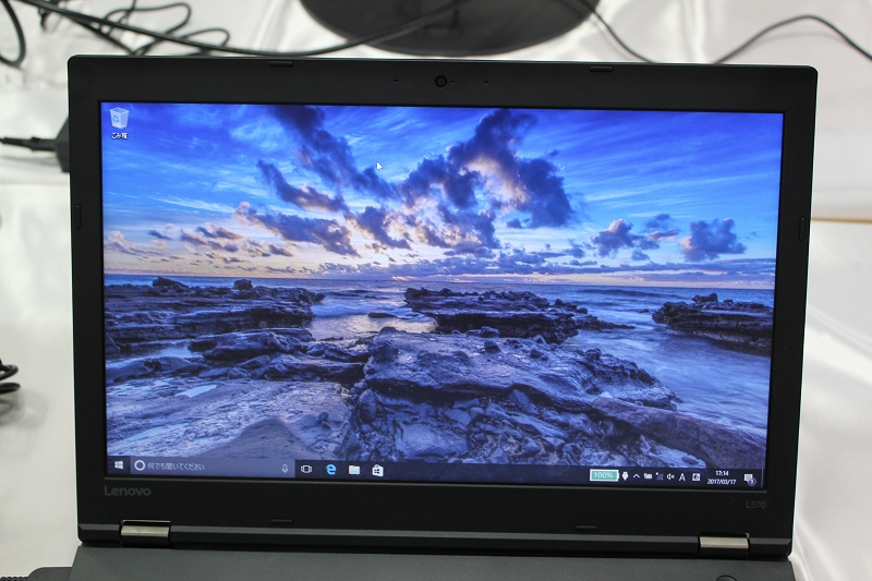 ThinkPad L570 液晶をチェック