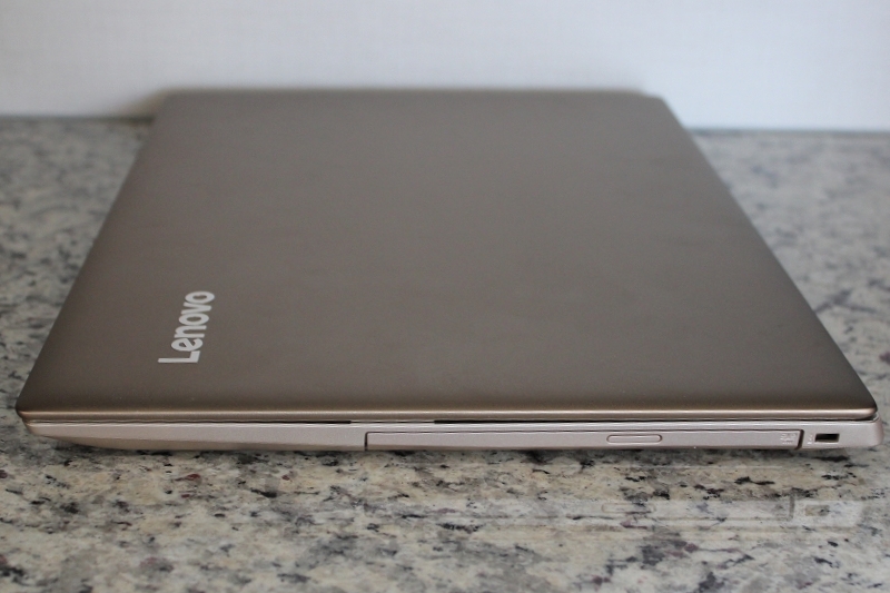 ideaPad 520の右側面
