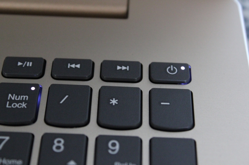 ideaPad 520の電源ボタンはキーボードの一つのキーに