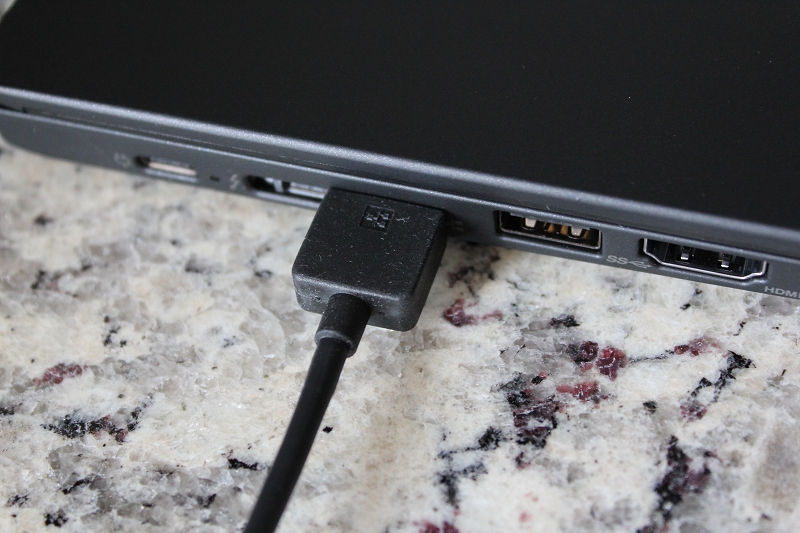 RJ45拡張コネクター PC本体への接続の様子