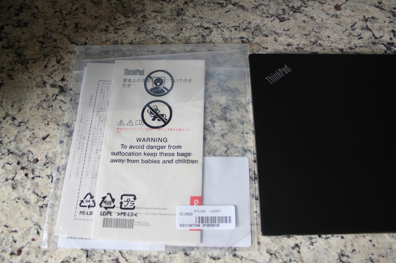ThinkPad X280の封入物(紙)