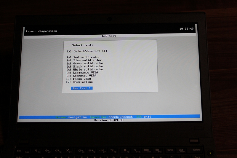 Lenovo diagnosticsによる詳細確認 LCD Test