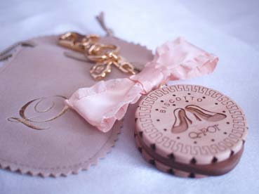 Girlish Biscuit Key Holder