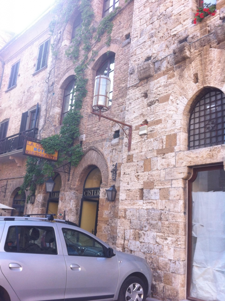 イタリア世界遺産サンジミニャーノの魅力 ☆ちびイタリア旅行ブログ☆トスカーナ暮らし良いとこvs悪いとこ