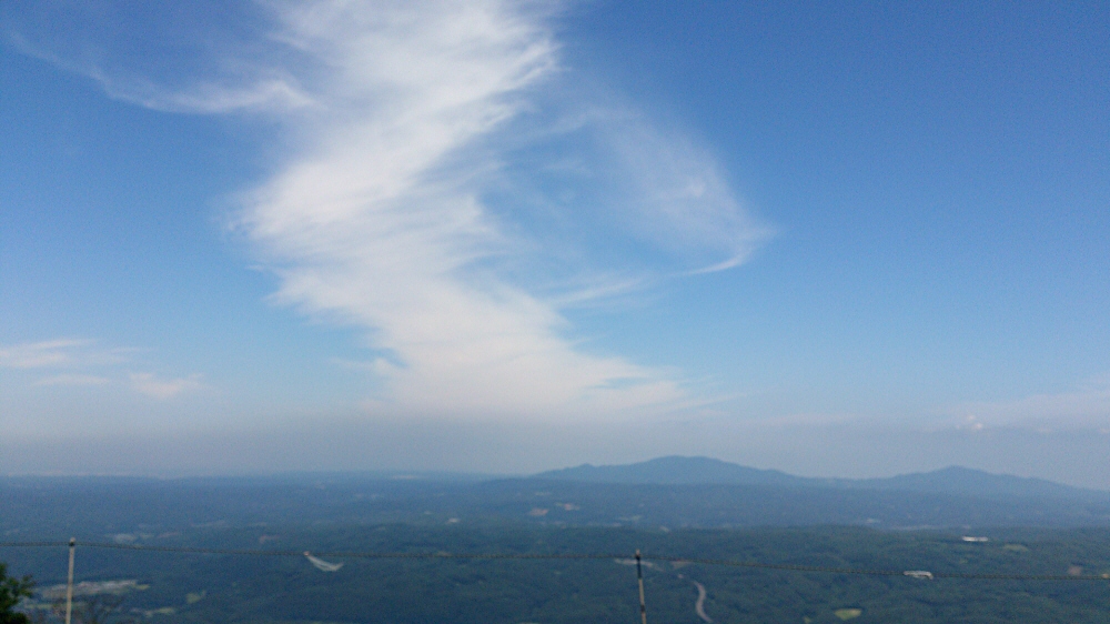 折爪岳山頂付近からの景色☆