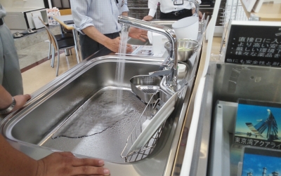 クリナップさんのシステムキッチンの特徴 流レールシンク