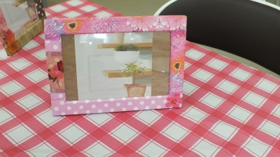 お楽しみ手作り体験 ステキな写真立てが出来上がりました(*^^*)
