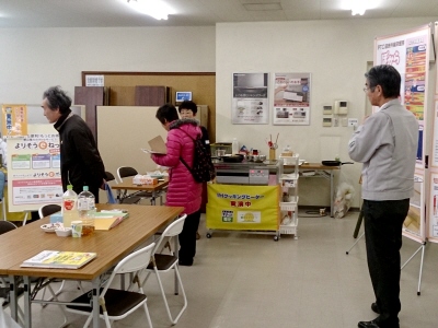 IH実演コーナー お客様にも調理参加いただきました