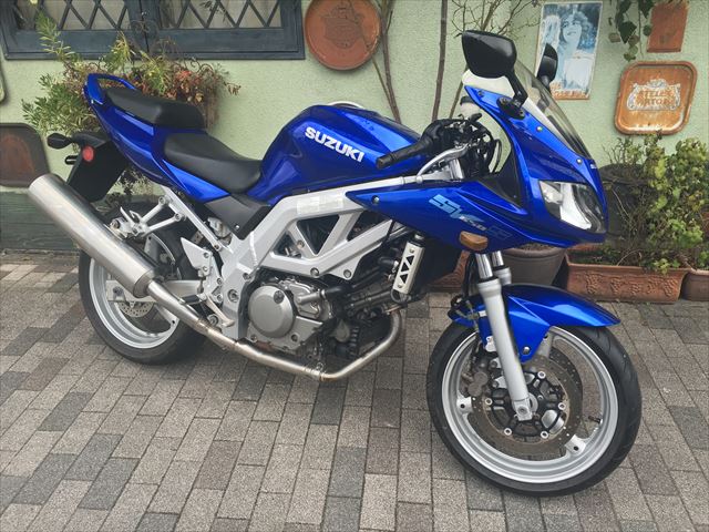 スズキの名ツアラー SV650S 2003モデル レア車です 今月のおススメ特選