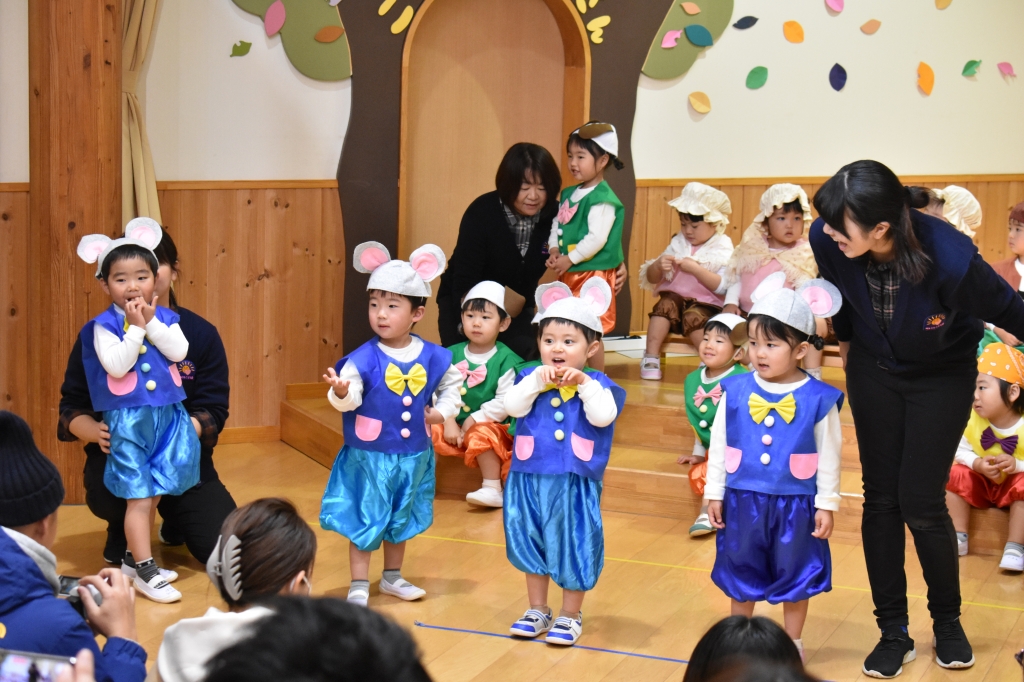 はな組発表会 「おおきなかぶ」 | ふくろうのじゅんさん日記