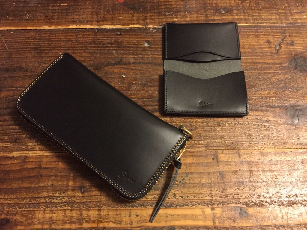 黒いブッテーロのお財布と名刺入れ