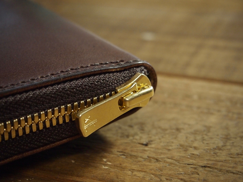 エルバマット(テンペスティ社)を使ったお財布