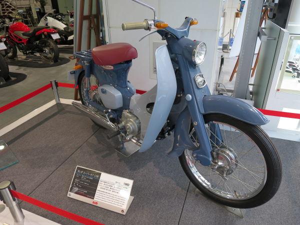 ホンダ スーパーカブ C100 Honda Super Cub C100 1960 | Car and Moto
