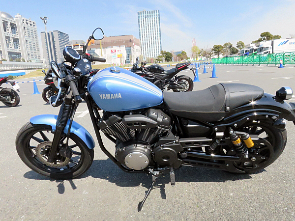 ヤマハ ボルト Cスペック Yamaha BOLT C Spec | Car and Moto in