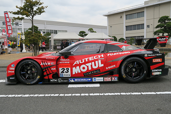 エブロ1/43 日産モチュールオーテックGT-RスーパーGT500 2013 エブロ 1/43 モチュール オーテック Z 2022 スーパーGT GT500
