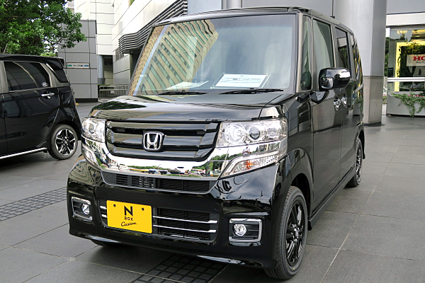 ホンダ N Box カスタム 特別仕様車 Ssブラックスタイルパッケージ Honda N Box Custom Ss Black Style Package Car And Moto In Japan