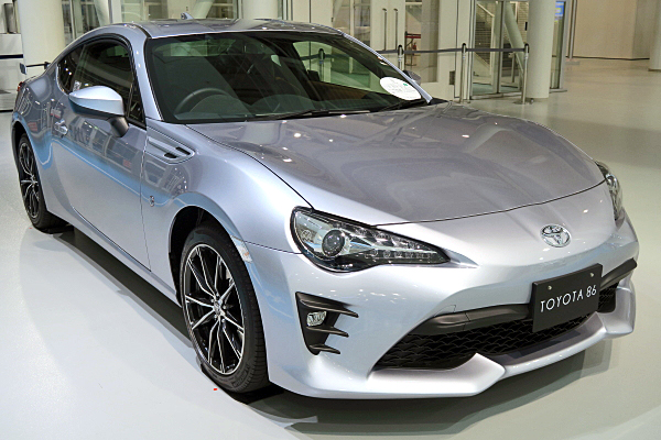 トヨタ 86 GT リミテッド : シルバー Toyota 86 GT Limited