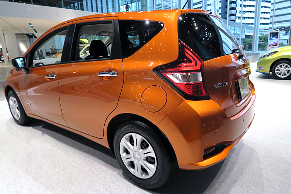 日産 ノート イー・パワー X : オレンジ Nissan Note e-POWER X