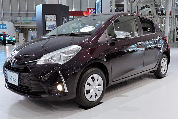 トヨタ ヴィッツ 1.0F ジュエラ Toyota Vitz 1.0F Jewela | Car and
