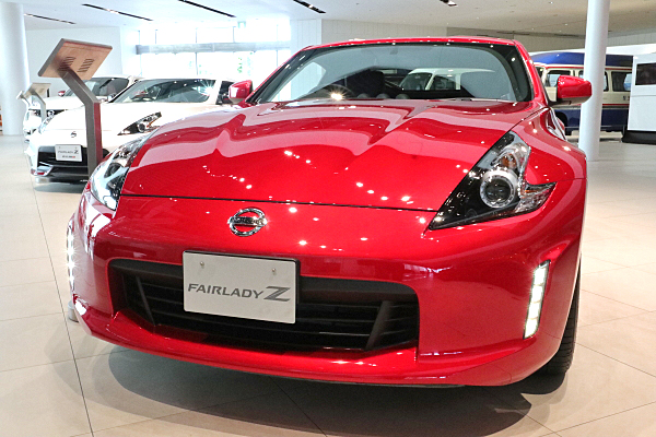 日産 フェアレディ Z バージョン ST : レッド Nissan Fairlady Z