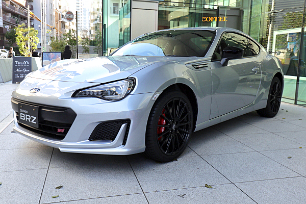スバル BRZ STI スポーツ : シルバー Subaru BRZ STI Sport
