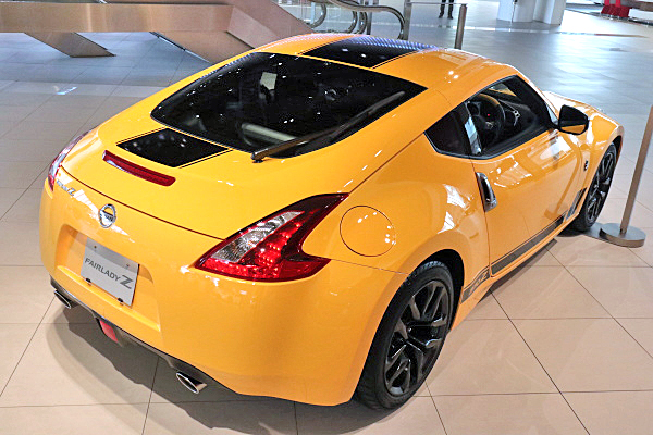 NISSAN フェアレディZ Prototype イエロー The New Nissan Z Proto Spec in Ikazuchi Yellow Pearl