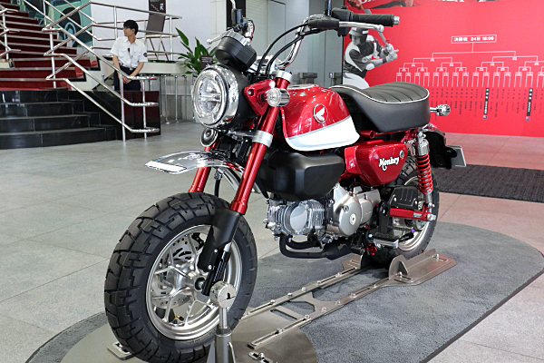 Honda Monkey 125cc レッド/シルバー（ホンダ モンキー 125 レッド 