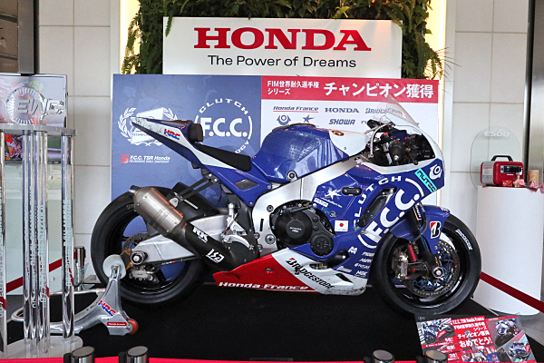 ホンダ CBR1000RR SP2 2018 EWC 鈴鹿8耐 #5 Honda CBR1000RR SP2 2018