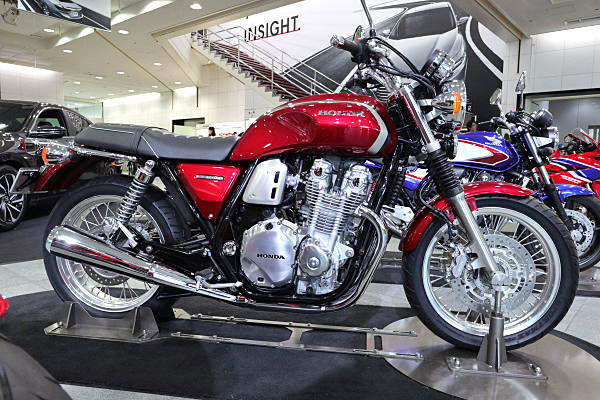 ホンダ CB1100EX レッド Honda CB1100EX : Red | Car and Moto in Japan