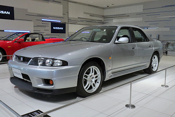 日産 スカイライン GT-R 4ドア オーテックバージョン Nissan Skyline