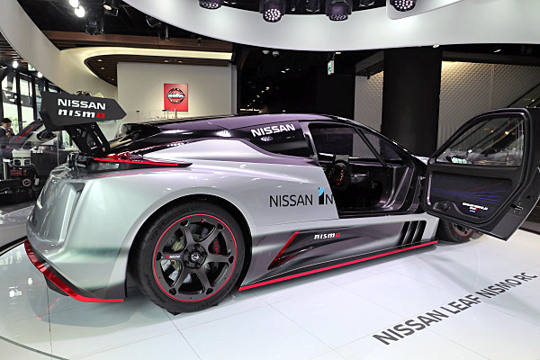 日産 リーフ ニスモ RC (3) Nissan Leaf NISMO RC (3) | Car and