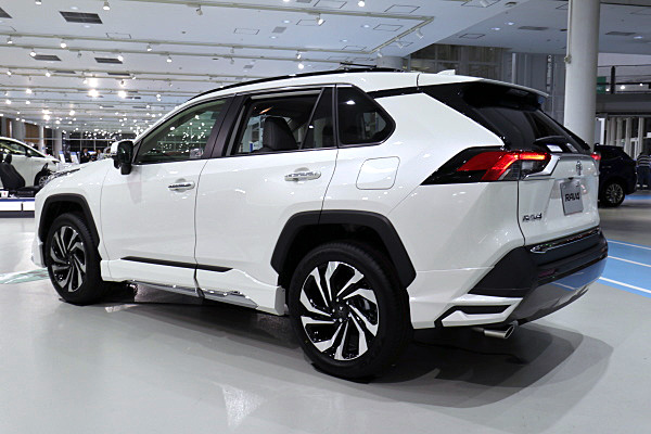 RAV4【 モデリスタ 純正アルミホイール ウイングダンサー11 】80