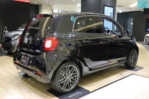 スマート フォーフォー ブラバス スポーツ ブラック smart forfour