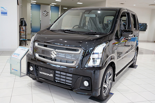スズキ ワゴン R スティングレー ハイブリッド X リミテッド ブラック