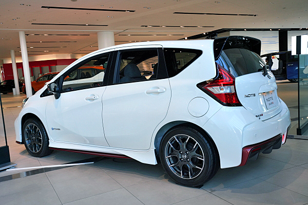 日産 ノート イー・パワー ニスモ S ブラックリミテッド 日産 ノート イー・パワー ニスモ S ブラックリミテッド