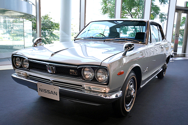 日産 スカイライン 2000GT-X 1972 KGC10 シルバー Nissan