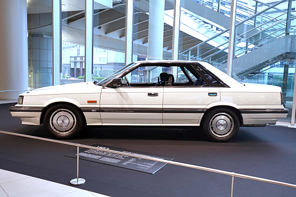 日産 スカイライン 4ドアハードトップ GT パサージュ 1985 HR31