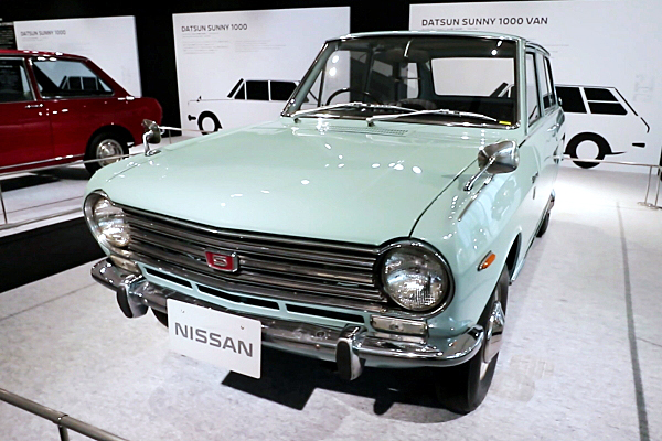 ダットサン サニー1000 バン 1968 B10 スカイブルー Datsun