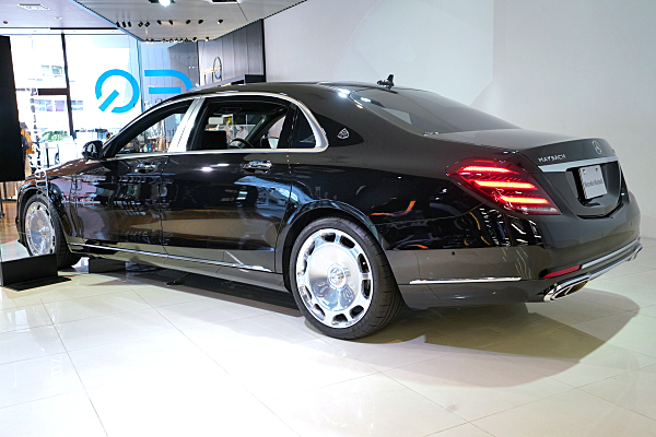 1/64 メルセデス ベンツ マイバッハ Benz Maybach S560 予約 Master 1/64 メルセデス ベンツ マイバッハ Mercedes Benz