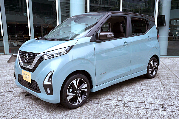 日産 デイズ ハイウェイスター G ブルー / ブラウン (2) Nissan DAYZ